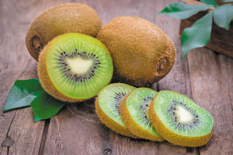 Kiwi, Makanan Kaya Antioksidan yang Menyehatkan